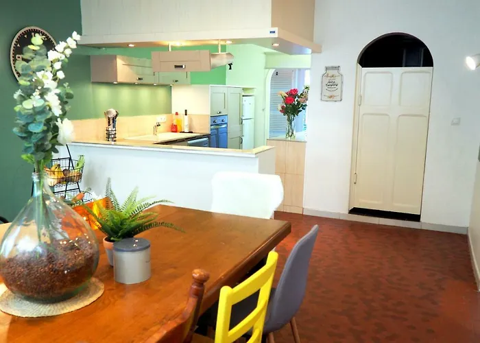 - Le Downtown 1 A 6 Personnes Bréhal